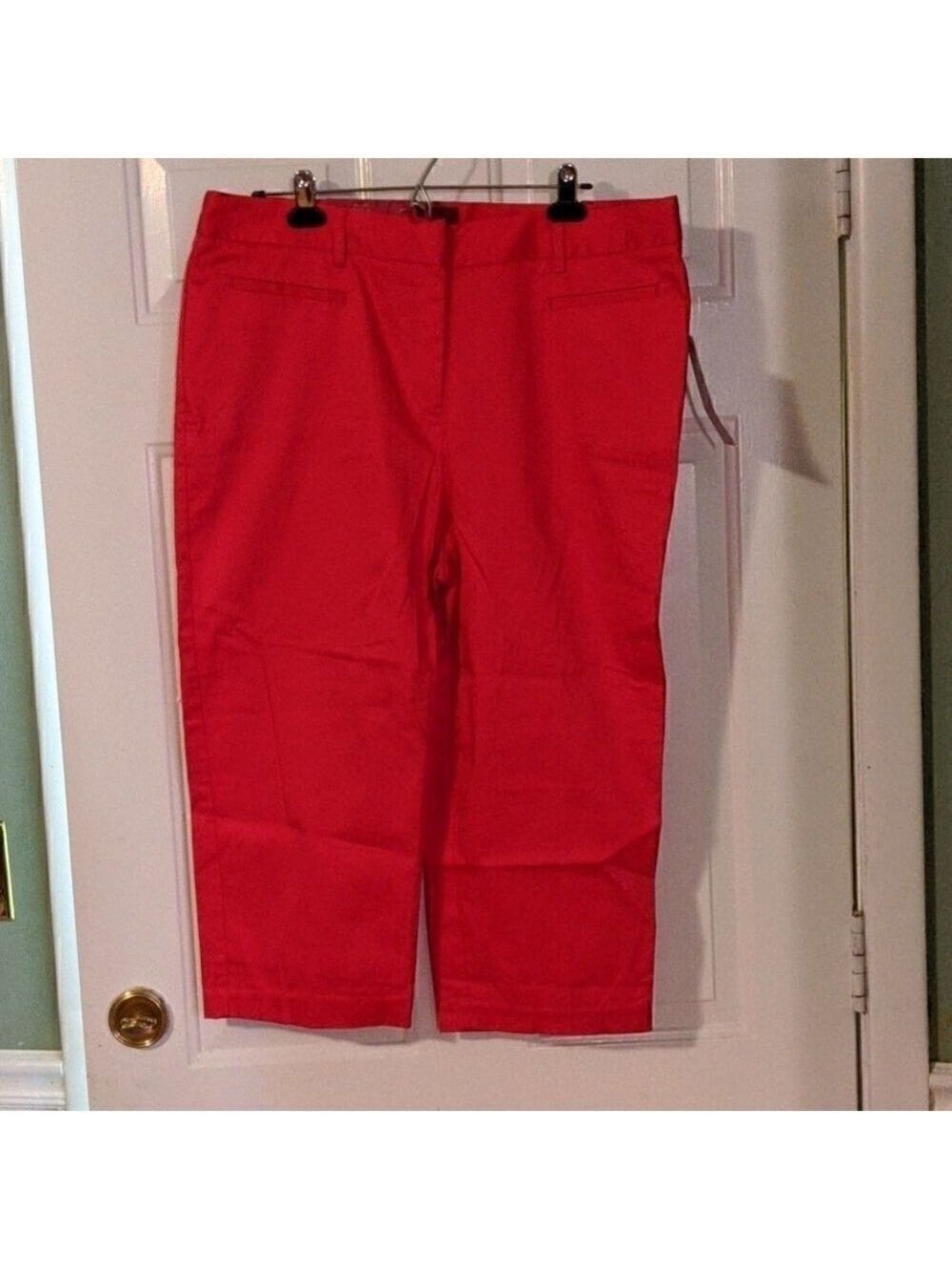 New Directions Pink Capris Size 16